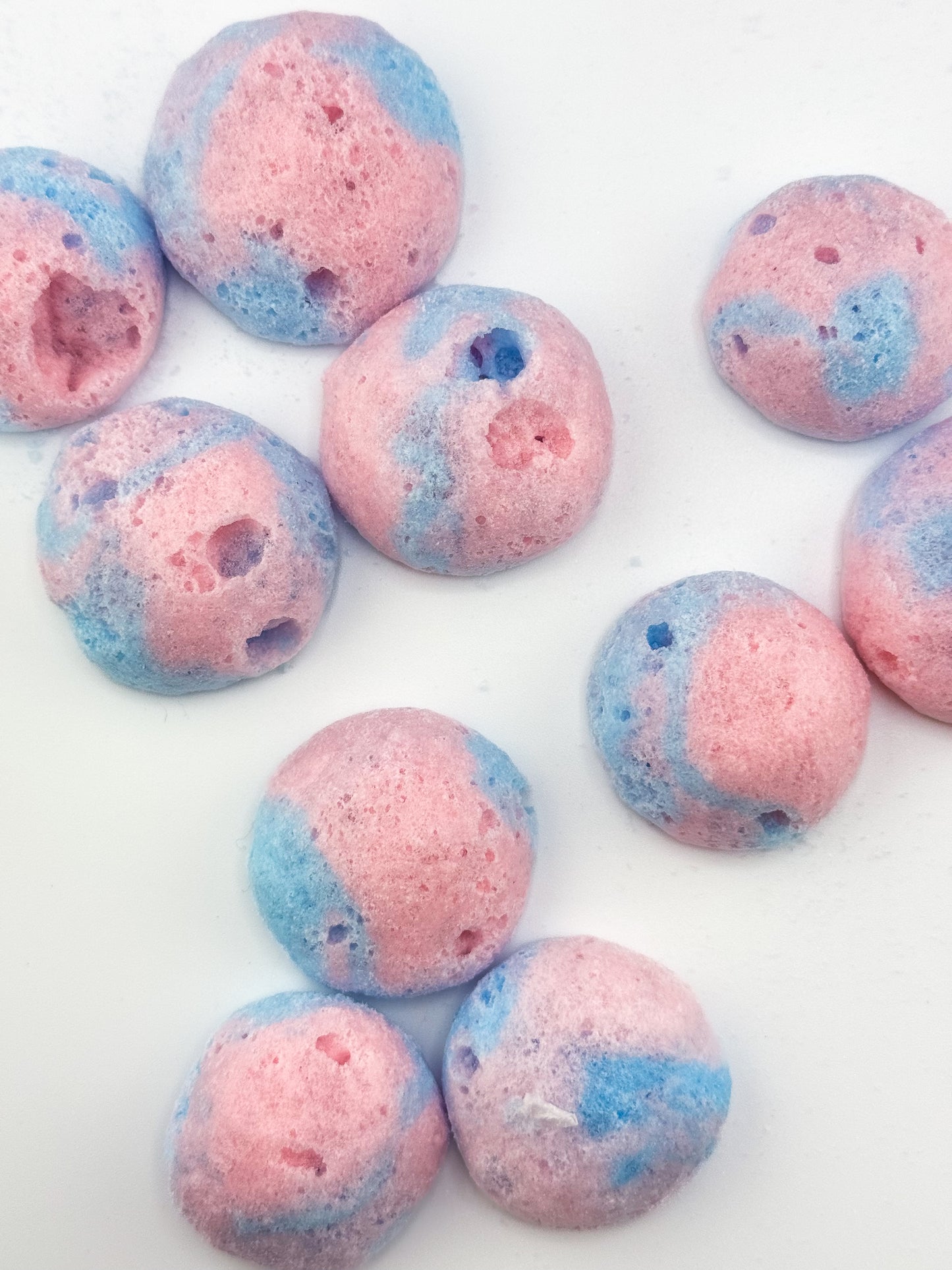 Freeze Dried Cotton Candy Puffs